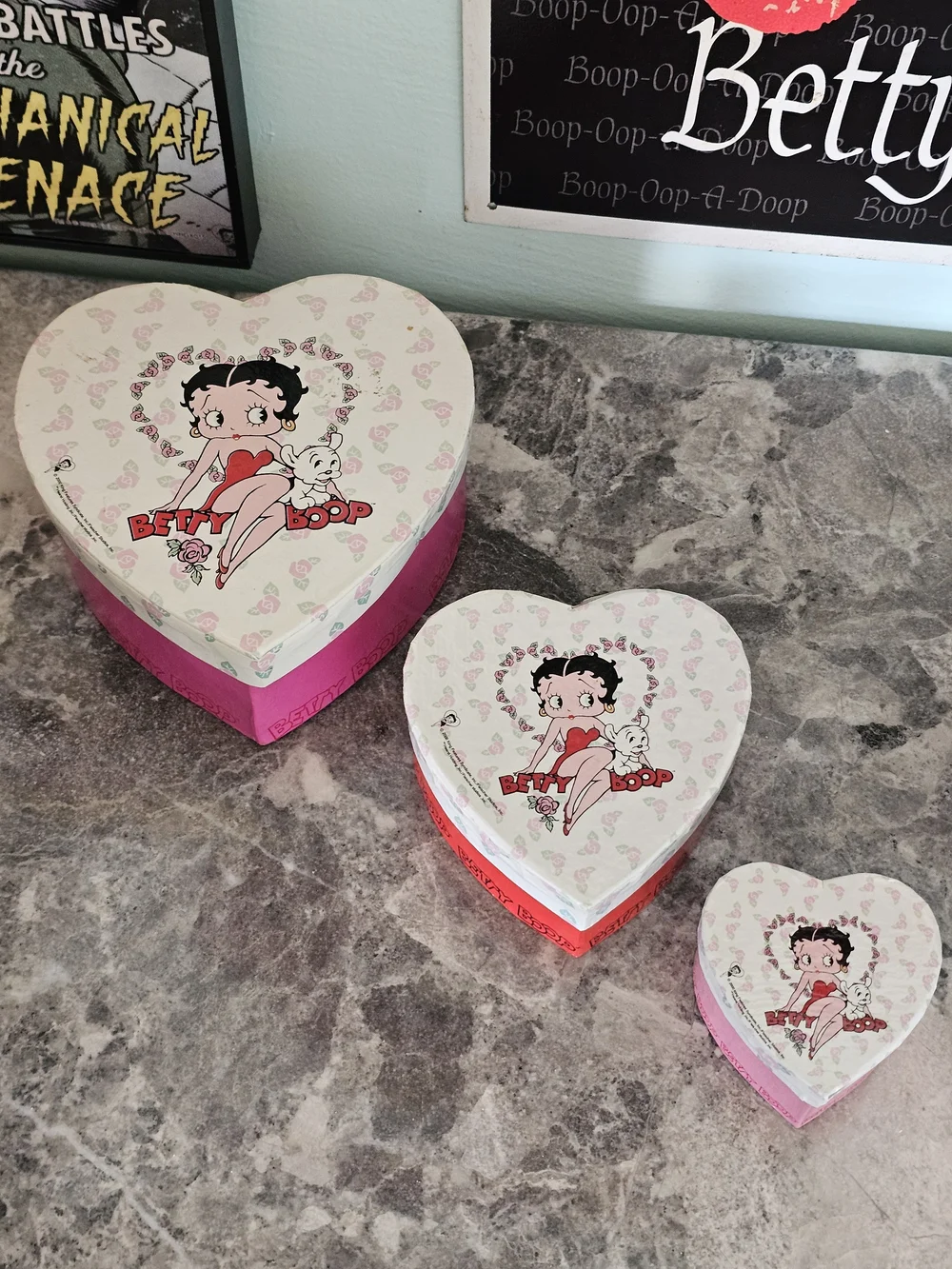 Betty Boop Heart-Shaped Bath & Body Gift Box - Pink